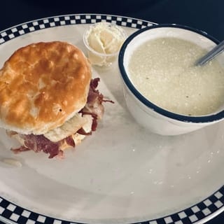COUNTRY HAM BISCUIT