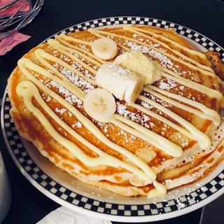 FULL BANANA CAKES